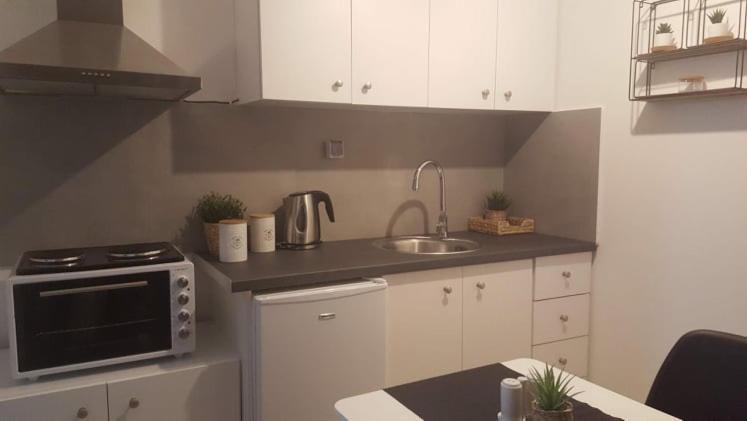 Apartment In The Heart Of The City 5 Larissa Exterior foto